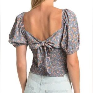 Astr Tops Astr The Label Tie Back Smoked Scoop Neck Bubble Sleeve Floral Size XL